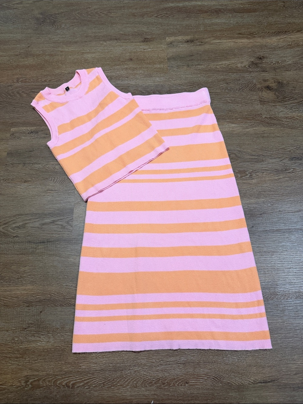 Arach & Cloz Striped Pink and Orange Knit Midi Skirt and Summer Tank Top - Picture 4 of 8